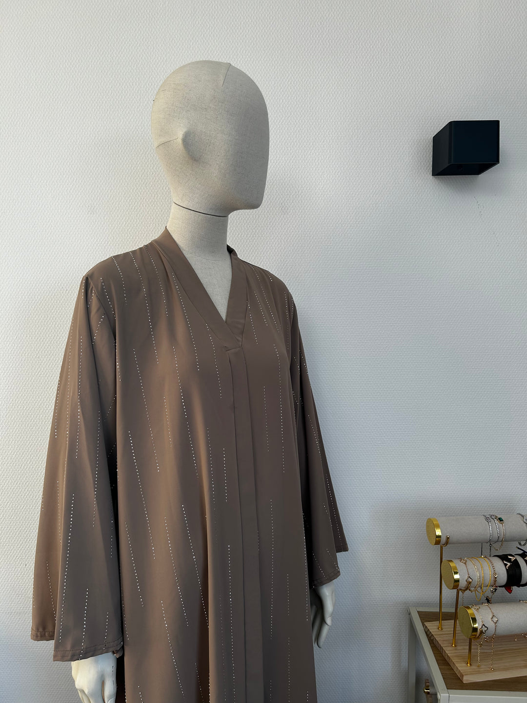 Sana Abaya
