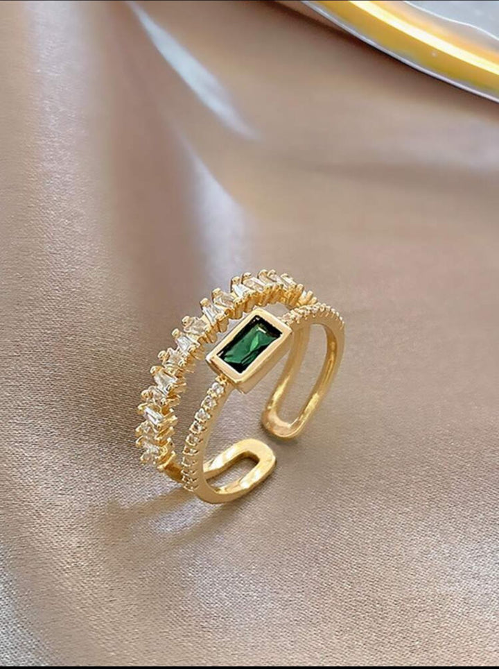 Royal Green ring