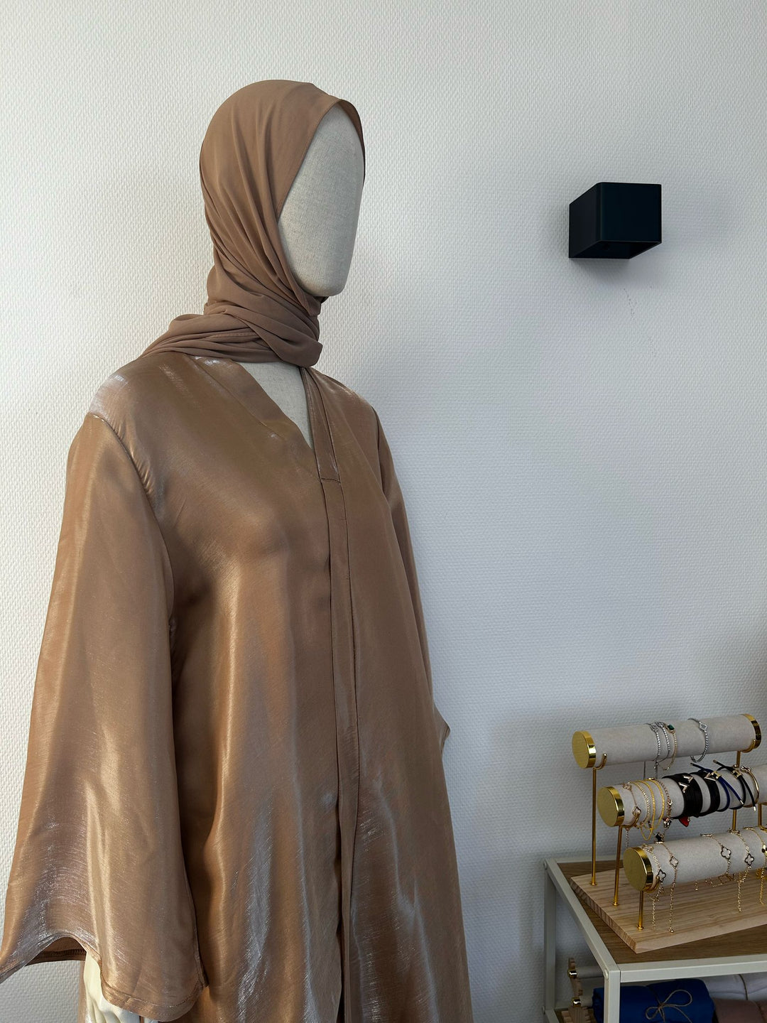 Shimmer Abaya Rabia