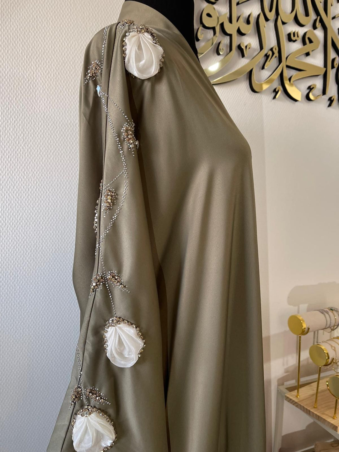 Nour Crystal Abaya