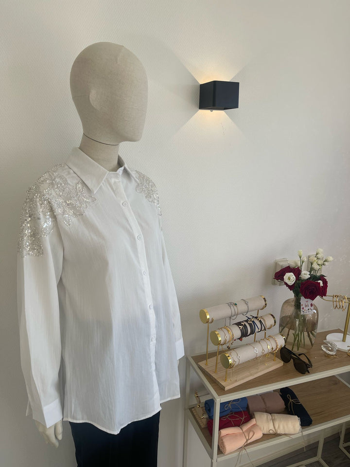 Blouse met stenen